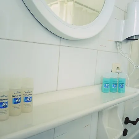 Utopia Αγία Μαρίνα